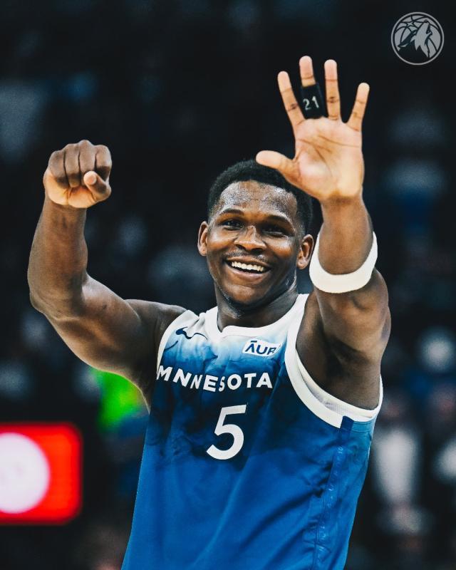 开云 体育-布朗森45分华子51分遥相辉映 二人携手锁定二阵?