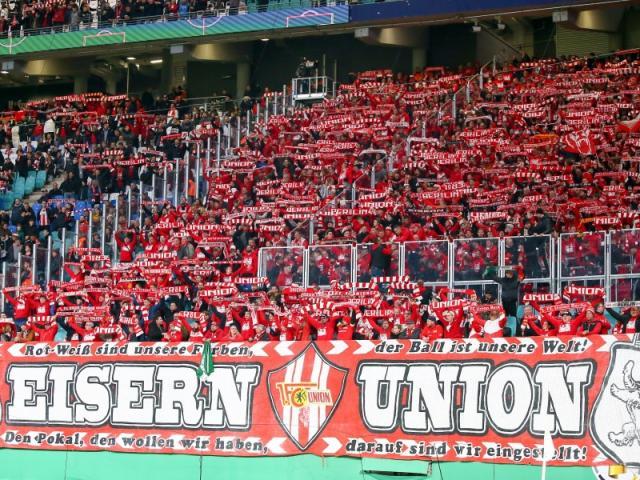 开云体育官网-又见福斯贝里压哨绝杀！德国杯新霸主只差一个冠军